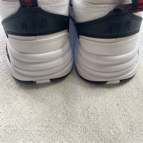 Nike Black & White Air Monarch ~ Size 11
Athletic ~ Training Shoes - Picture 12 of 14